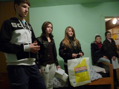 Voluntarii din Ioşia la beneficiari