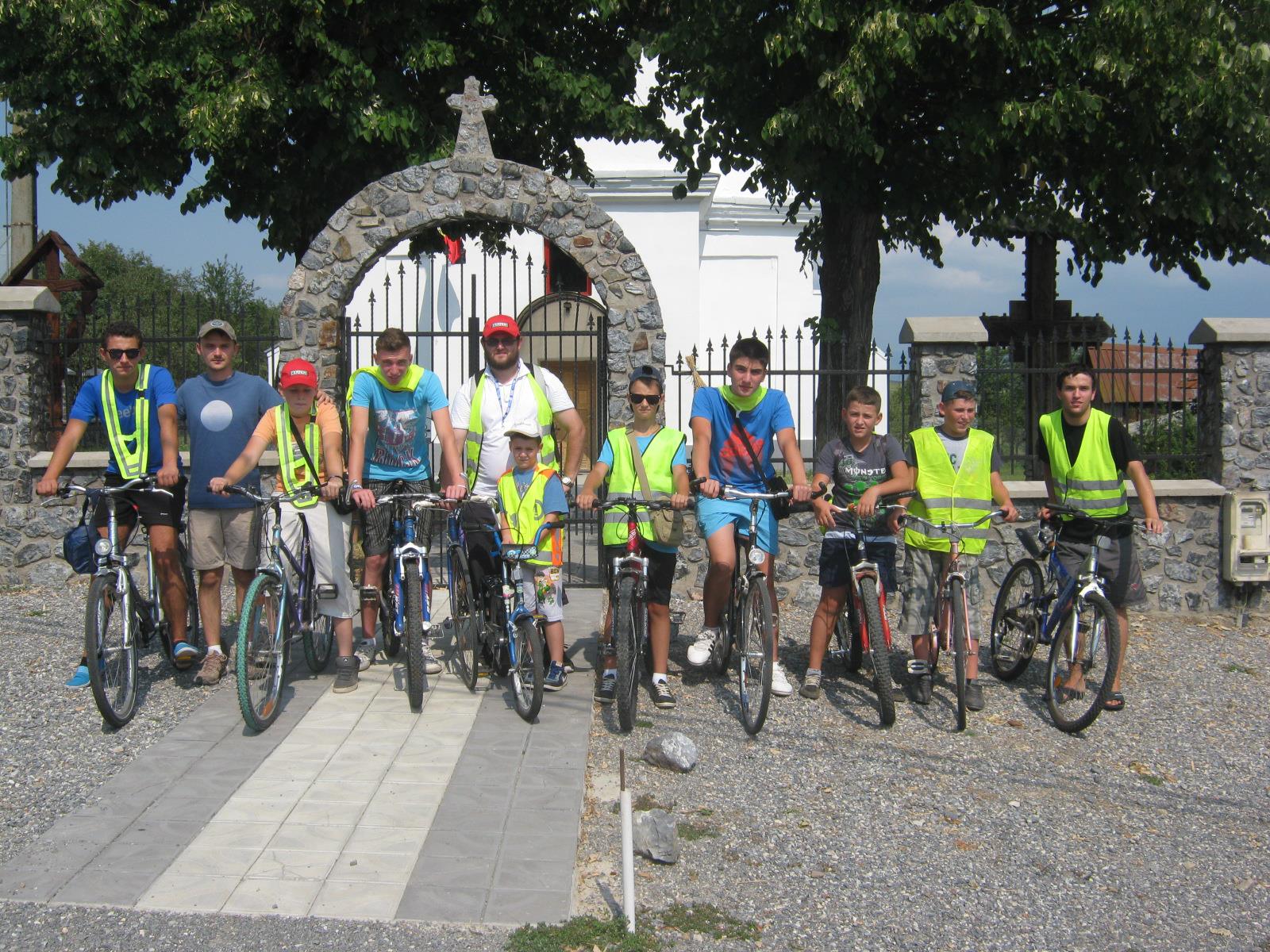 Pelerinaj pe bicicletă la mănăstirea Huta
